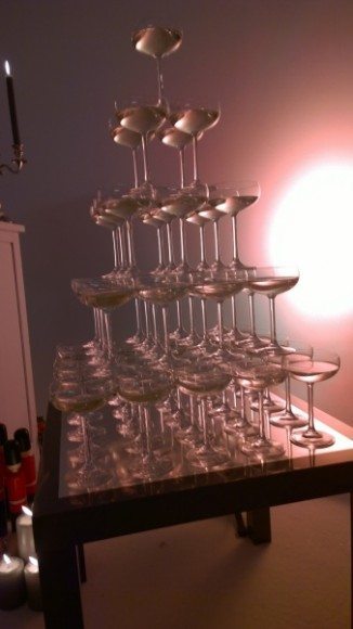 V-Mag - Love Circus Bash - Champagnerpyramide