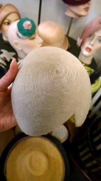 V-Mag - Glamour Sale - Feines Hutwerk Soraya Hein - Melusine