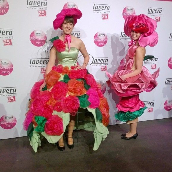 V-Mag - lavera Showfloor Januar 2015 - 1