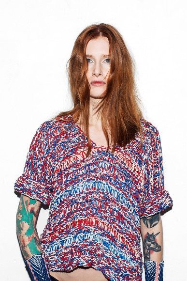 V-Mag - Claudia Skoda Strickdesign Stulpen bunt