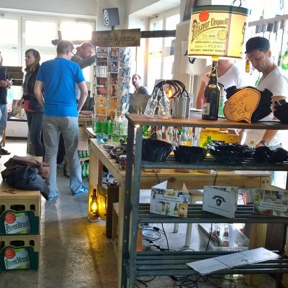 V-Mag - Pilsner Urquell Schwarzwald Guerilla 4 Juni 2015 - Verfuehrer Das Beste aus Berlin