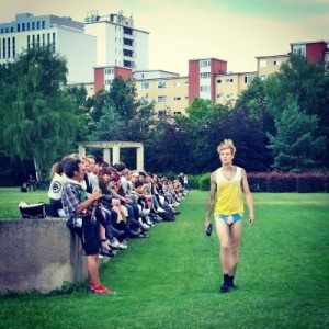 V-Mag - Julian Zigerli SS2016 - Geschichtspark Moabit -6- Mercedes Benz Fashion Week Juli 2015