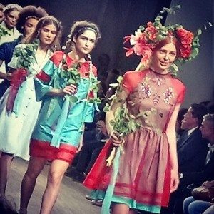 V-Mag - Piroshka Srping Summer 2016 - Mercedes benz Fashion Week Berlin - Foto Stephanie Schneider