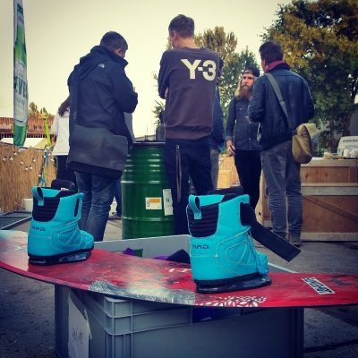 V-Mag - Wake the City - Wakeboarding im RAW Tempel Friedrichshain -  Board