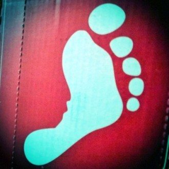 V-Mag - Pyronale 2015 - Barefoot Wine Logo