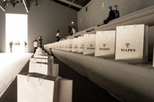 CIRCUS of FASHION-TULPEN MBFW AW2016-17-Foto Andre Remark-DSC_7812_10362 BA