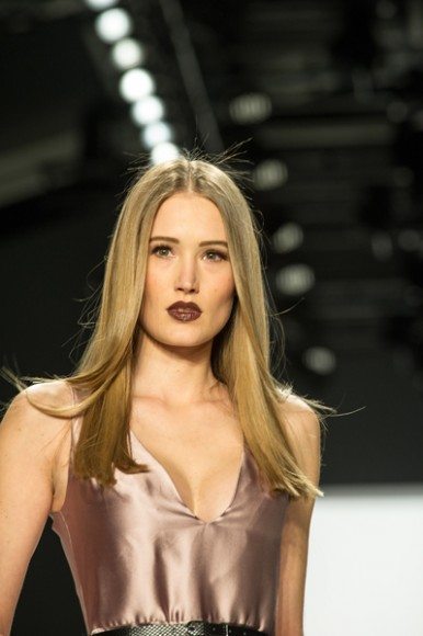 CIRCUS of FASHION-TULPEN MBFW AW2016-17-Foto Andre Remark-DSC_8034_10575 BA