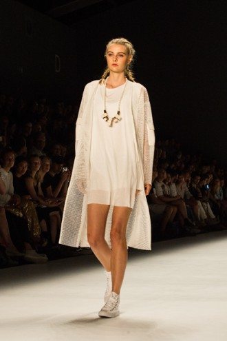 CIRCUS of FASHION VEKTOR SS 2015_16 Foto Andre Remark-DSC_7035 BA